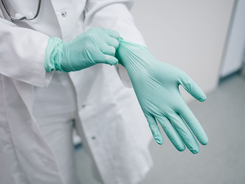 Nitrilhandschuhe in der Medizin: Effektiver Schutz für Patienten und Fachkräfte