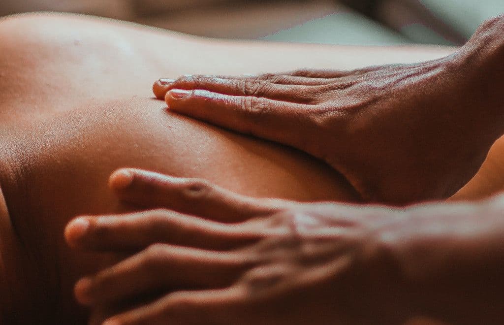 Lomi Lomi Nui Massage - Hawaiianischen Tempelmassage gegen Stress
